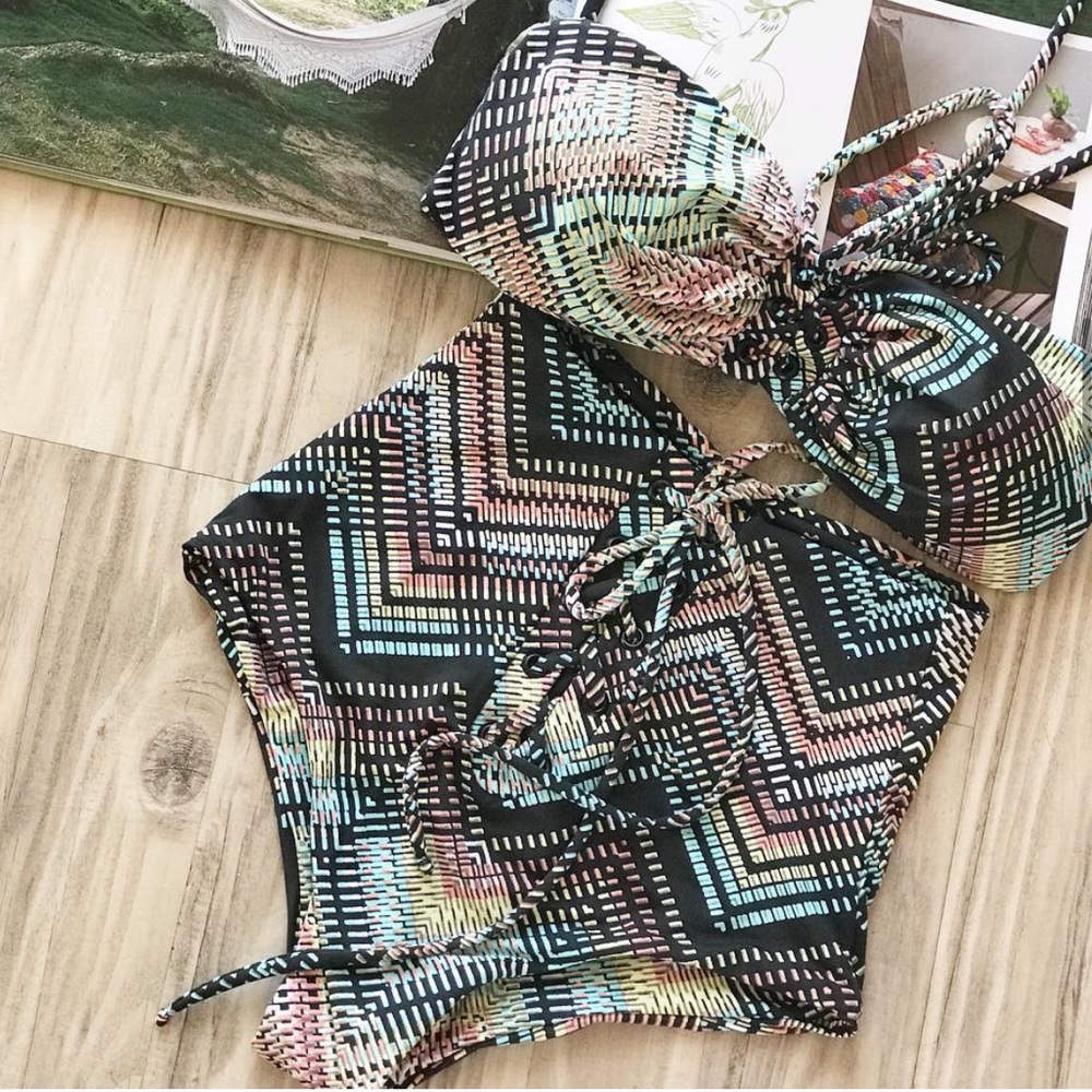So De Mel High Waisted Bikini